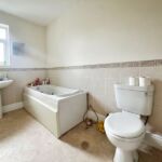 Master En Suite 1
