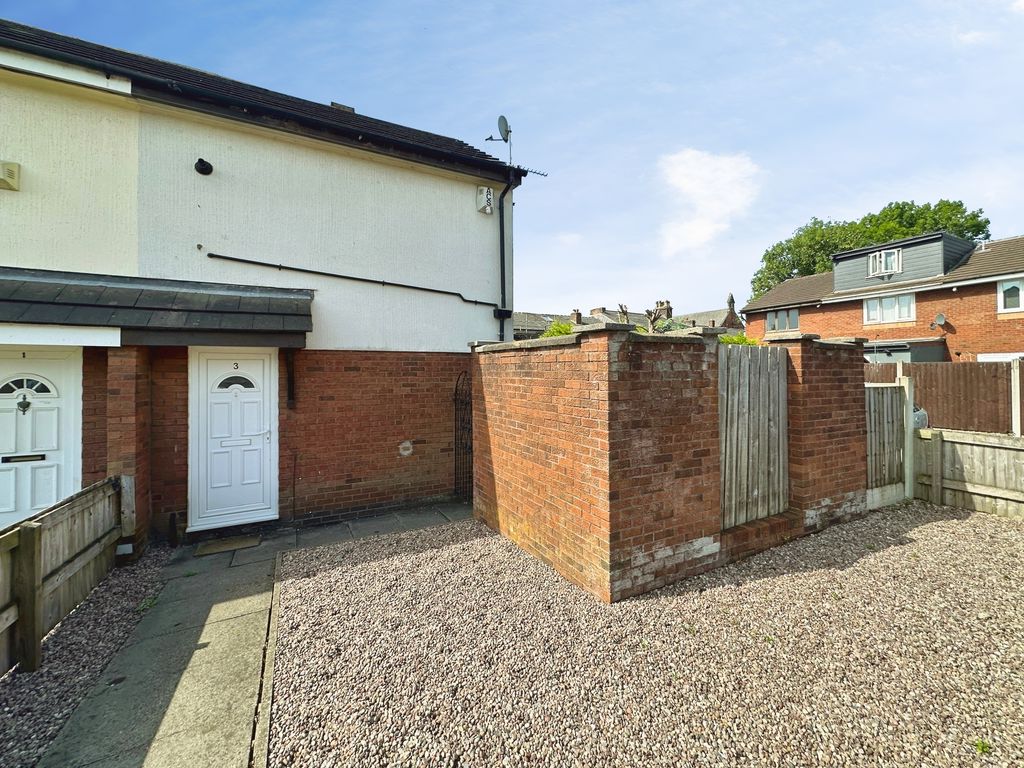 Barrett Court, Bury