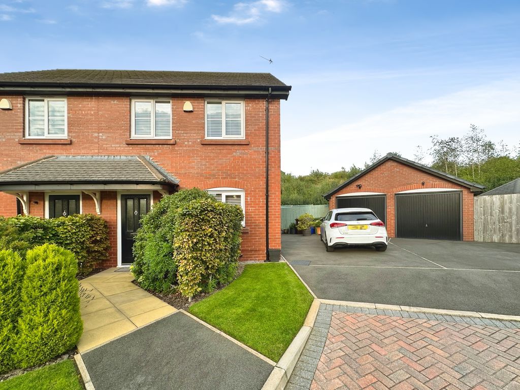 Lowes Road, Bury